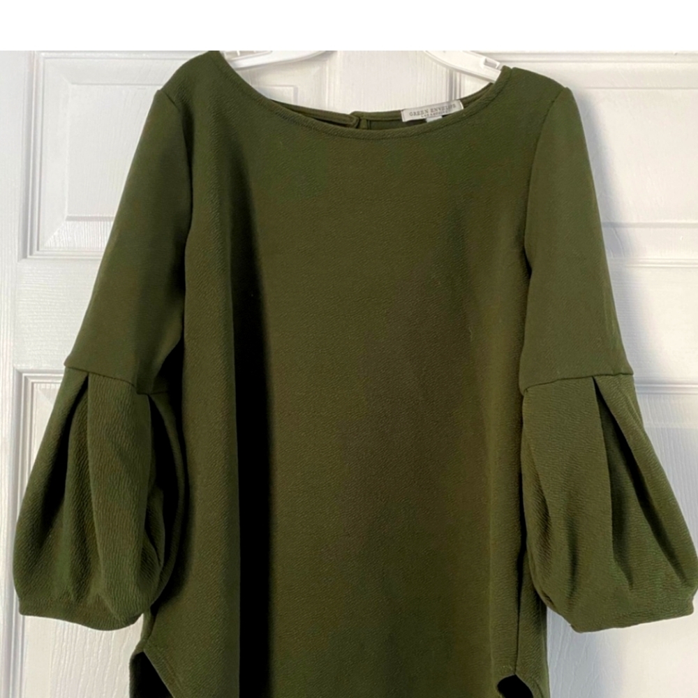 Green Envelope 3/4 length puff sleeve shirt